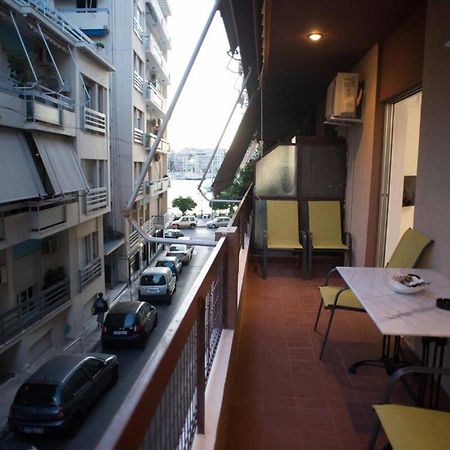 Cozy Apartment With Sea View Next To Marina Zeas Piraeus Exterior photo