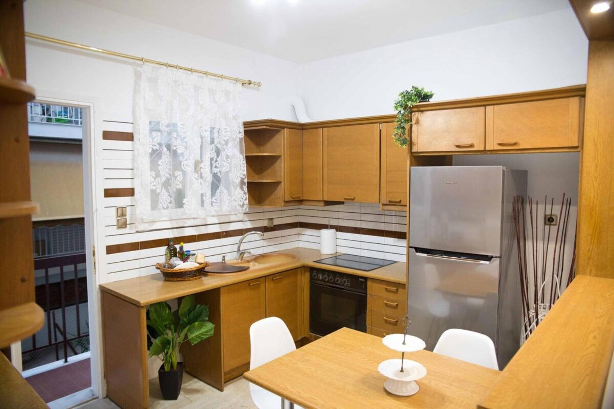 Cozy Apartment With Sea View Next To Marina Zeas Piraeus Exterior photo